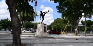Rescatan plaza en la que está la estatua a Juan Marichal para Serie del Caribe