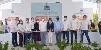 Gobierno inaugura moderno retorno de la autopista Duarte y puente peatonal Soto en La Vega