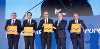 Abinader explica política económica por pandemia