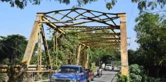 Obras Públicas cierra tránsito de vehículos pesados por el puente Sabaneta sobre río Camú en La Vega