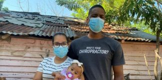 Padres piden ayuda para que su hija sea operada del corazón