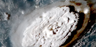 La erupción de un volcán submarino cerca de Australia se siente en el Pacífico mexicano