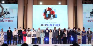 Presidente encabeza Premio Nacional de la Juventud dedicado al emprendimiento e innovación