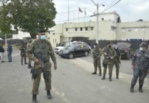 Desmantelan poderosa red de internet utilizada por presos de La Victoria