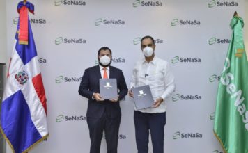 AFP Crecer y SENASA firman acuerdo para promover un seguro subsidiado a pensionados que no cuenten con seguro de salud privado