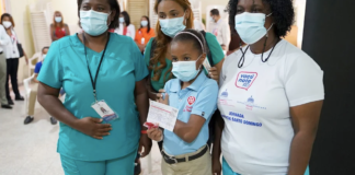 Vacunan cerca de 12 mil niños en inicio de jornada que busca inocular 1,236,644 escolares de 5 a 11 años