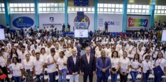 Presidencia gradúa primer grupo de 371 nuevos técnicos-profesionales del programa “Oportunidad 14-24”