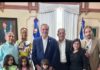 Presidente Abinader recibe visita de la actriz Zoe Saldaña