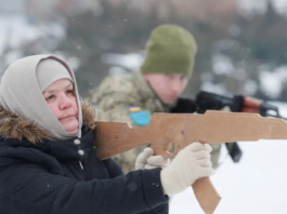 Ucrania, una guerra de nervios por las movilizaciones militares