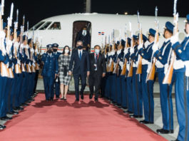 Presidente Abinader llega a Santiago de Chile para participar en la toma de posesión del presidente electo, Gabriel Boric Font