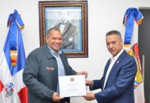 Congreso de EE.UU. y el estado de New Jersey reconocen alcalde Carlos Guzmán