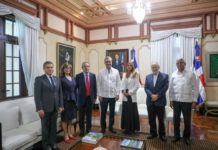 Presidente Abinader recibe al ex-presidente chileno Eduardo Frei en el Palacio Nacional