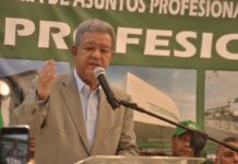 Leonel Fernández dice siente la presencia de la clase media creativa en Fuerza del Pueblo