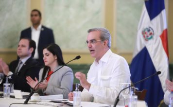 Presidente Abinader anuncia que el país superó la barrera de los US$12 mil millones en exportación