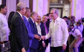 Presidente Abinader encabeza lanzamiento programa de aprendizaje del inglés como segundo idioma en sector público