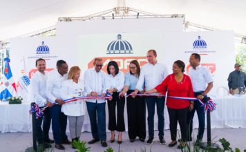 Primera dama inaugura obras prometidas por el presidente en Las Matas de Farfán