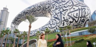 Vicepresidenta sostiene encuentro con la diáspora dominicana en Dubái; destaca sus aportes al país