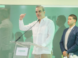 Presidente Abinader: La forma de apoyar a la gente es apostando por el crecimiento de la economía y el empleo