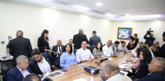 Diputados del PRM «se imponen» y aprueban informe de proyecto de ley para eliminar aranceles a alimentos