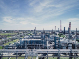 Gobierno gasta mil millones para frenar alza combustibles