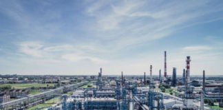 Gobierno gasta mil millones para frenar alza combustibles