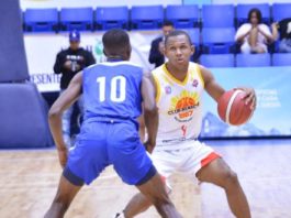 Renacer y Pioneros avanzan a la serie semifinal en torneo basket U25 del Distrito Nacional