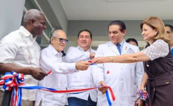 Vicepresidenta y Ministro de Vivienda y Edificaciones entregan Unidad de Emergencia del Hospital Dr. Alejo Martínez García