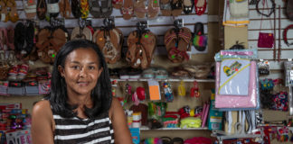 MicroRate otorga a Banco Adopem el Certificado de Protección al Cliente