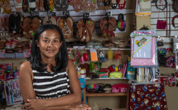 MicroRate otorga a Banco Adopem el Certificado de Protección al Cliente