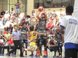Sharks de Sosua consiguen su quinta victoria en basket Puerto Plata