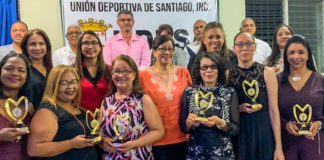 UDESA realiza conversatorio “Mujer y Deporte”; reconocen 6 damas