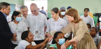 Vicepresidenta entrega viviendas, participa en jornada “Primero Tú” y visita INESPRE en Villa Altagracia