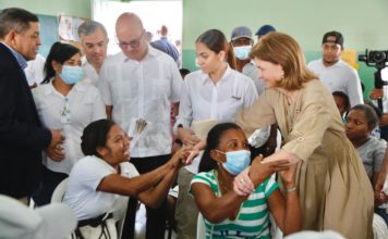 Vicepresidenta entrega viviendas, participa en jornada “Primero Tú” y visita INESPRE en Villa Altagracia