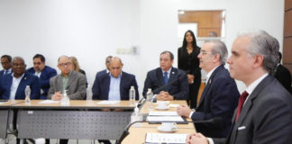 Presidente Abinader anuncia aumento salarial de un 24% para el sector construcción