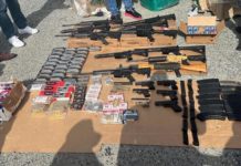 Decomisan fusiles, pistolas y municiones de varios calibres Santo Domingo Este