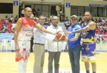 Gilwan Nelson y Jhosuan Jiménez llevan a los Sosúa Sharks a la serie final del basket de Puerto Plata