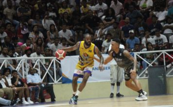 Eduardos del Batey evitan barrida y prolongan serie ante Sharks de Sosúa