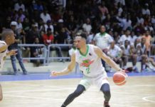 Mendoza debuta con 37 puntos en victoria de los Laguneros