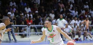 Mendoza debuta con 37 puntos en victoria de los Laguneros