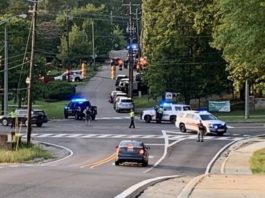Tiroteo deja 2 personas muertas en una iglesia cerca de Birmingham, Alabama