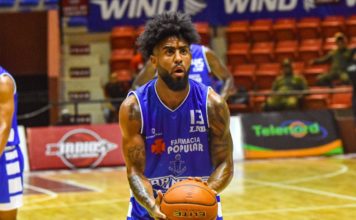 Marineros superan a Indios en apretado partido