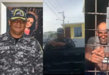 Comandante de la Policía arresta ciudadano de manera ilegal en Boca Chica