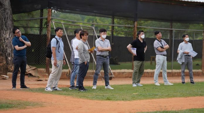Coreanos llegan a RD de la mano de JD Ozuna a cazar talento latino para el béisbol