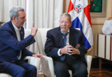 Presidente Abinader recibe al comandante Delio Gómez Ochoa