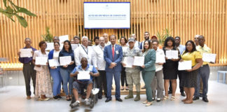 Hacienda dona a 25 entidades sin fines de lucro más de 950 unidades de equipos decomisados a bancas que operaban de manera ilegal