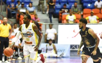 Metros ganan serie particular a Leones con gran debut de Galloway