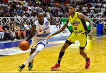 Burrel conduce la victoria de los Marineros ante Metros