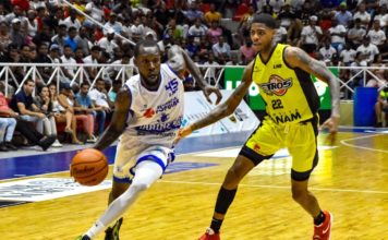 Burrel conduce la victoria de los Marineros ante Metros