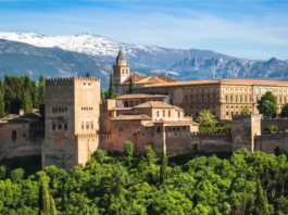 La ciudad española donde el agua «desafía» la gravedad