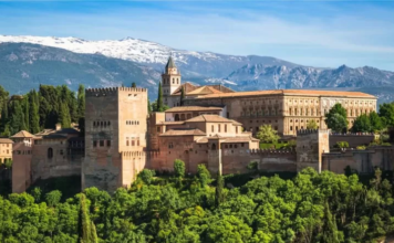 La ciudad española donde el agua «desafía» la gravedad